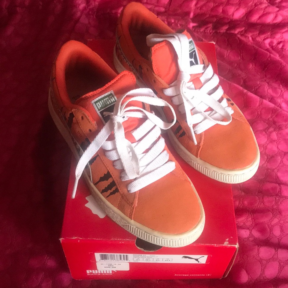 Suede Puma sneakers